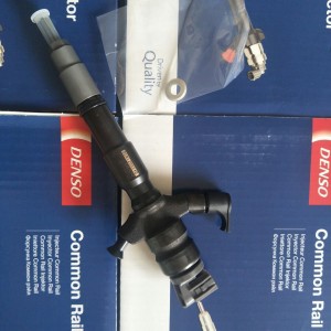 DENSO  Common Rail Injector 295900-0240=23670-30170=23670-39445 for Toyota 1KD Euro 5 Engine