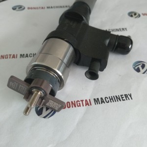 Denso common rail injector 095000-8900，195000-0660,ISUZU 8-98284393-0