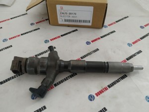 DENSO CR Injector 295900-0240=23670-30170=23670-39445 for Toyota 1KD Euro 5 Engine