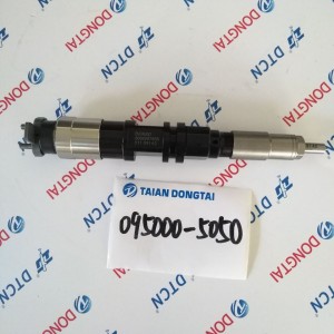 DENSO Common Rail Fuel Injector 095000-5050 for John Deere Tractor RE507860